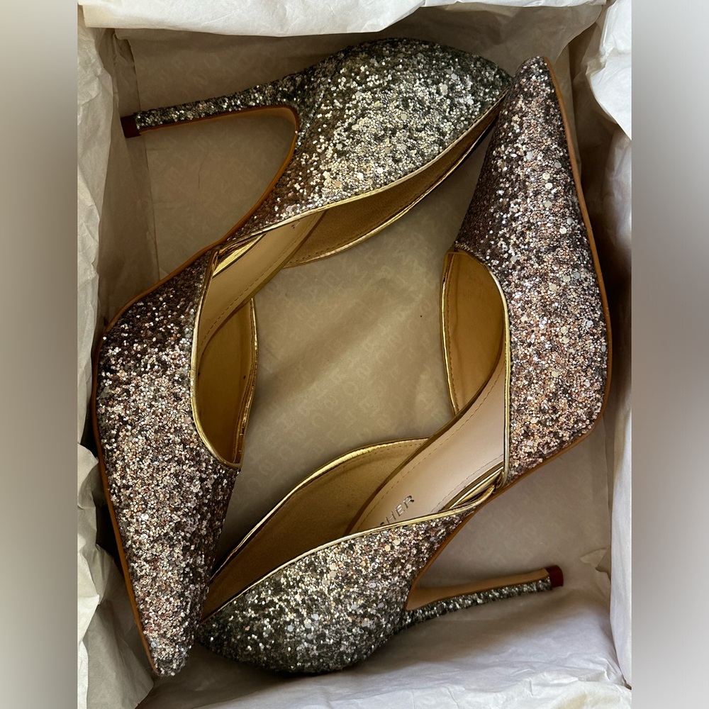 Marc Fisher Christay Gold Glitter High Heel Pump - Picture 10 of 10